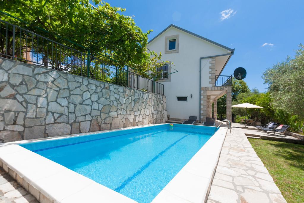Olive Tree Villa ヘルツェグ・ノヴィ エクステリア 写真