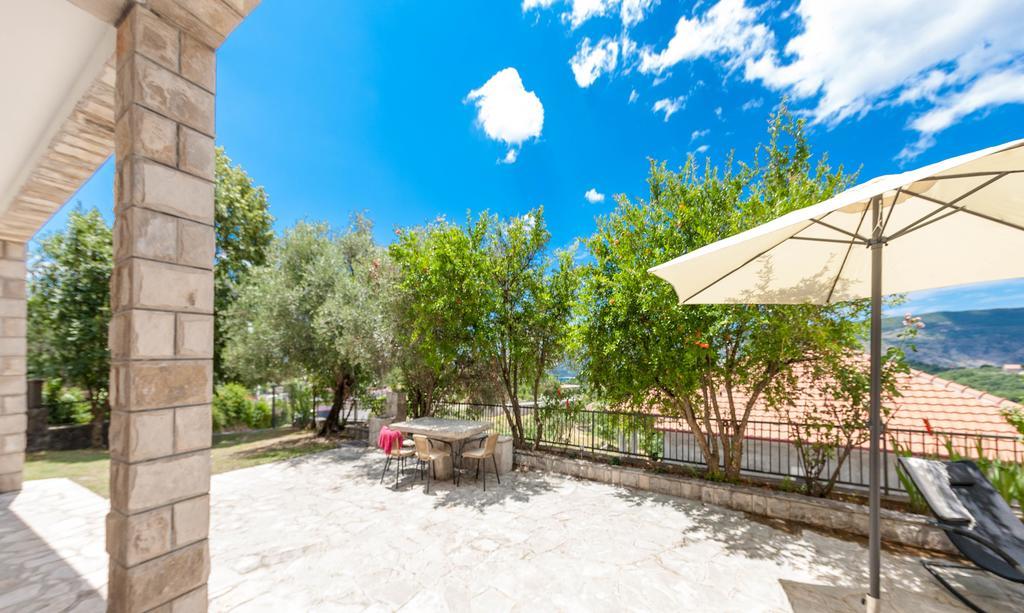 Olive Tree Villa ヘルツェグ・ノヴィ エクステリア 写真